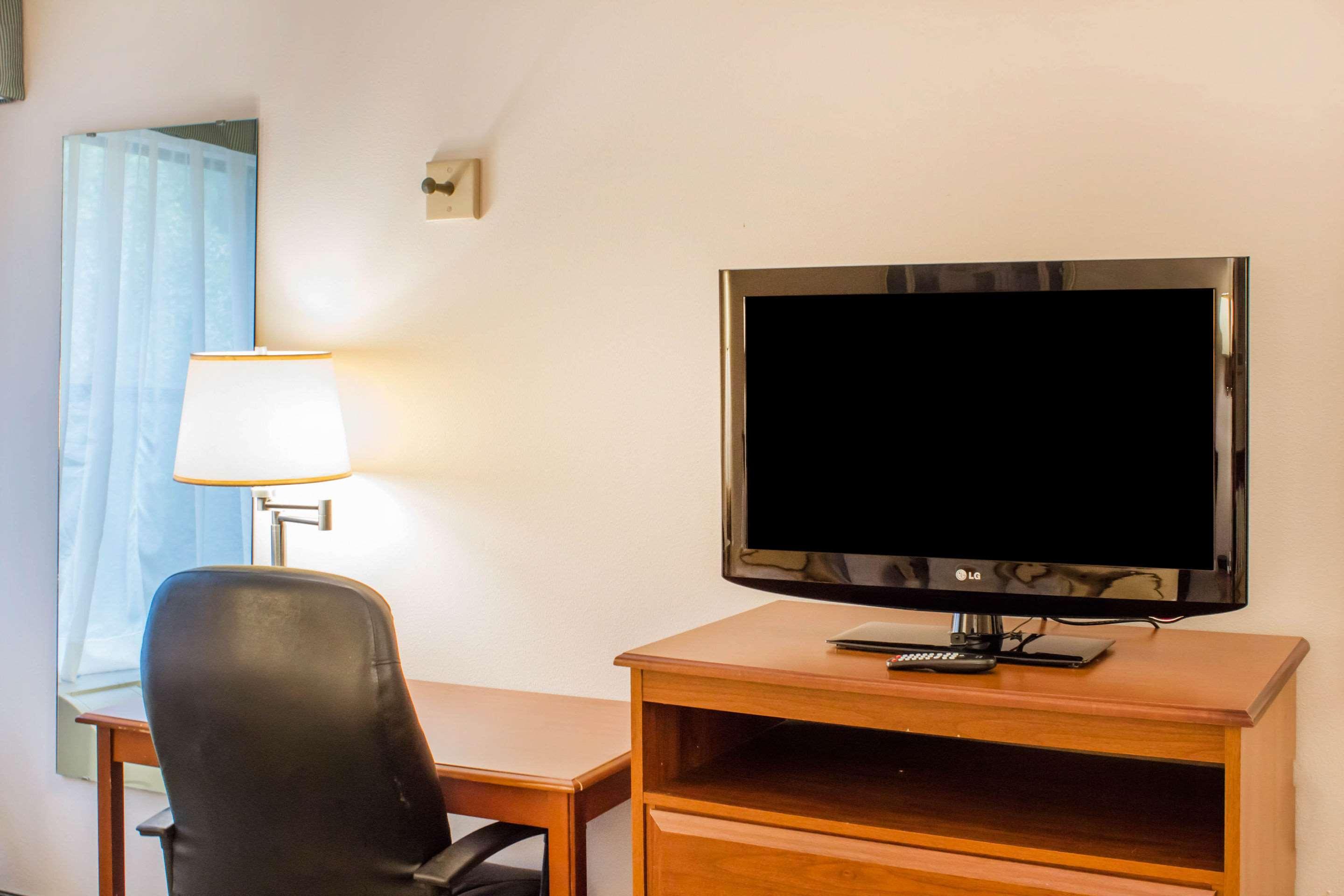 Econo Lodge Raleigh Exteriör bild