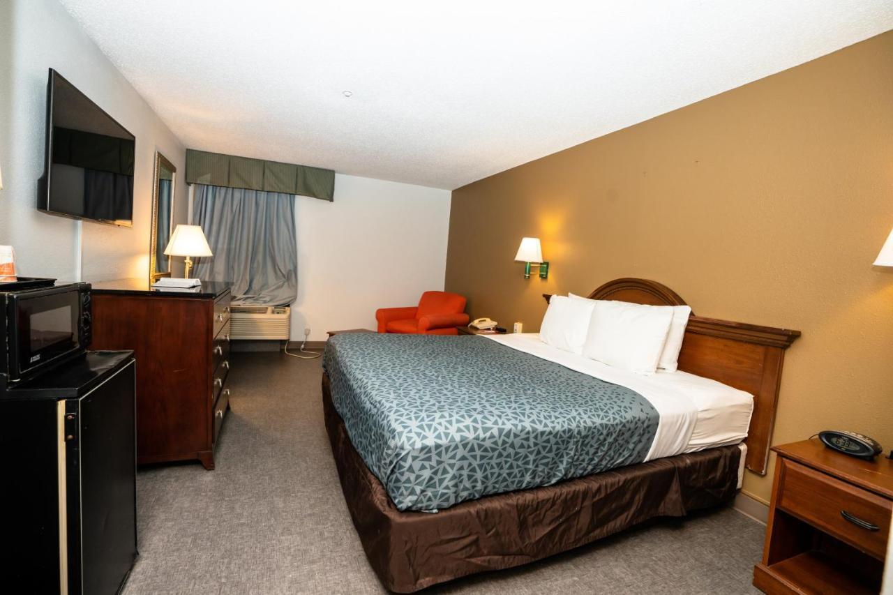 Econo Lodge Raleigh Exteriör bild