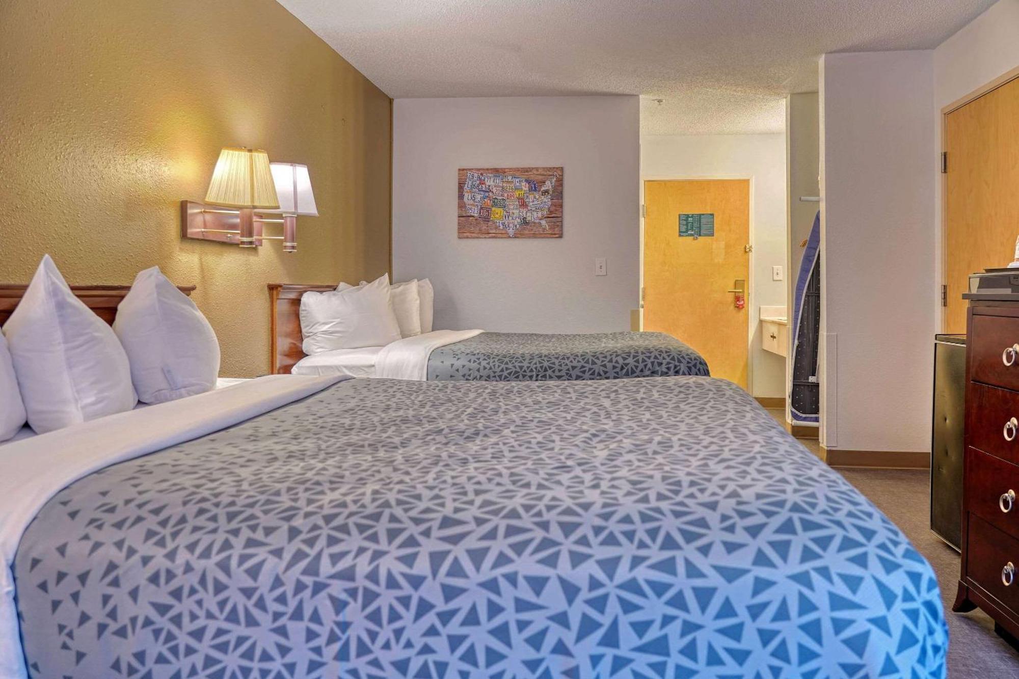 Econo Lodge Raleigh Exteriör bild