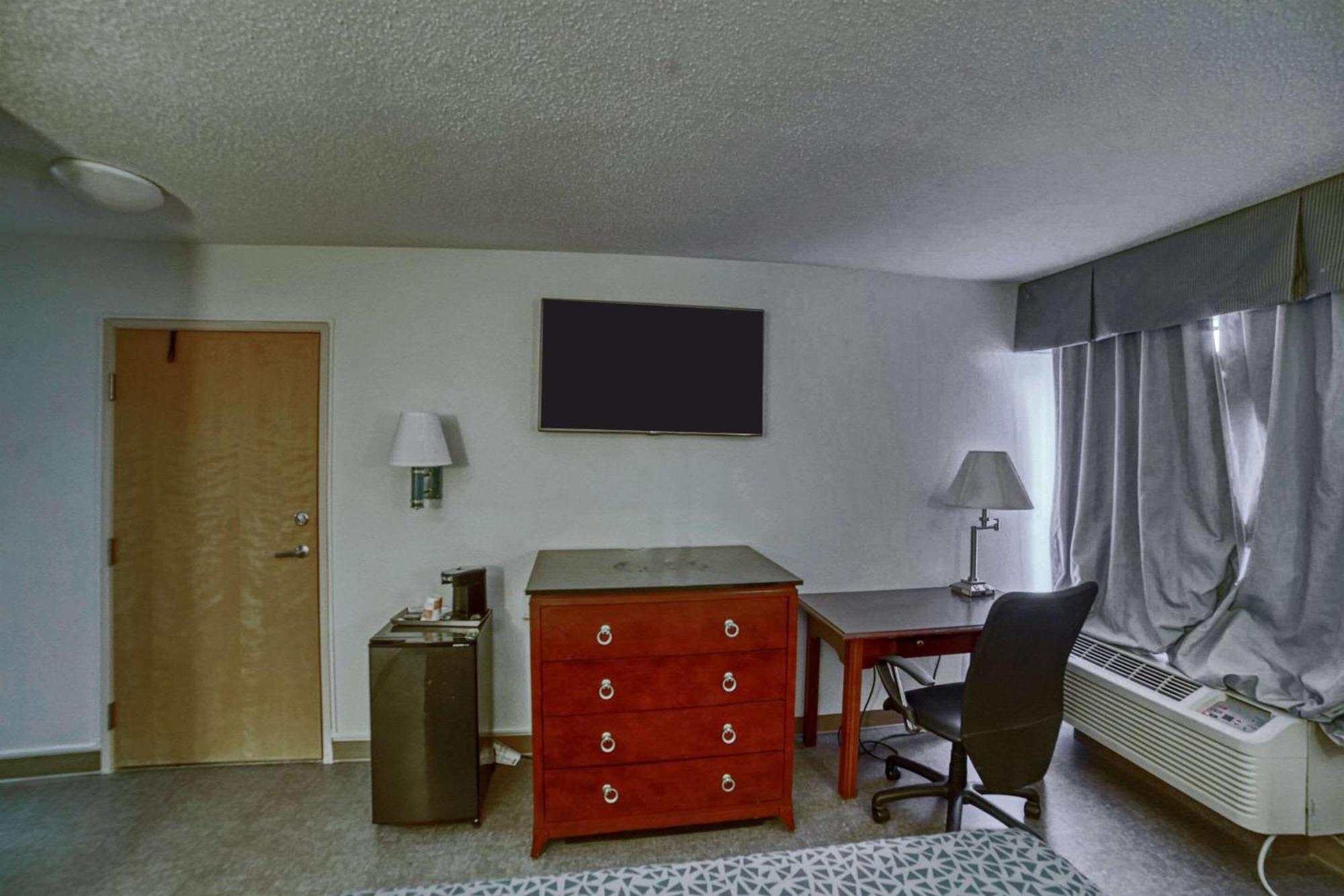 Econo Lodge Raleigh Exteriör bild