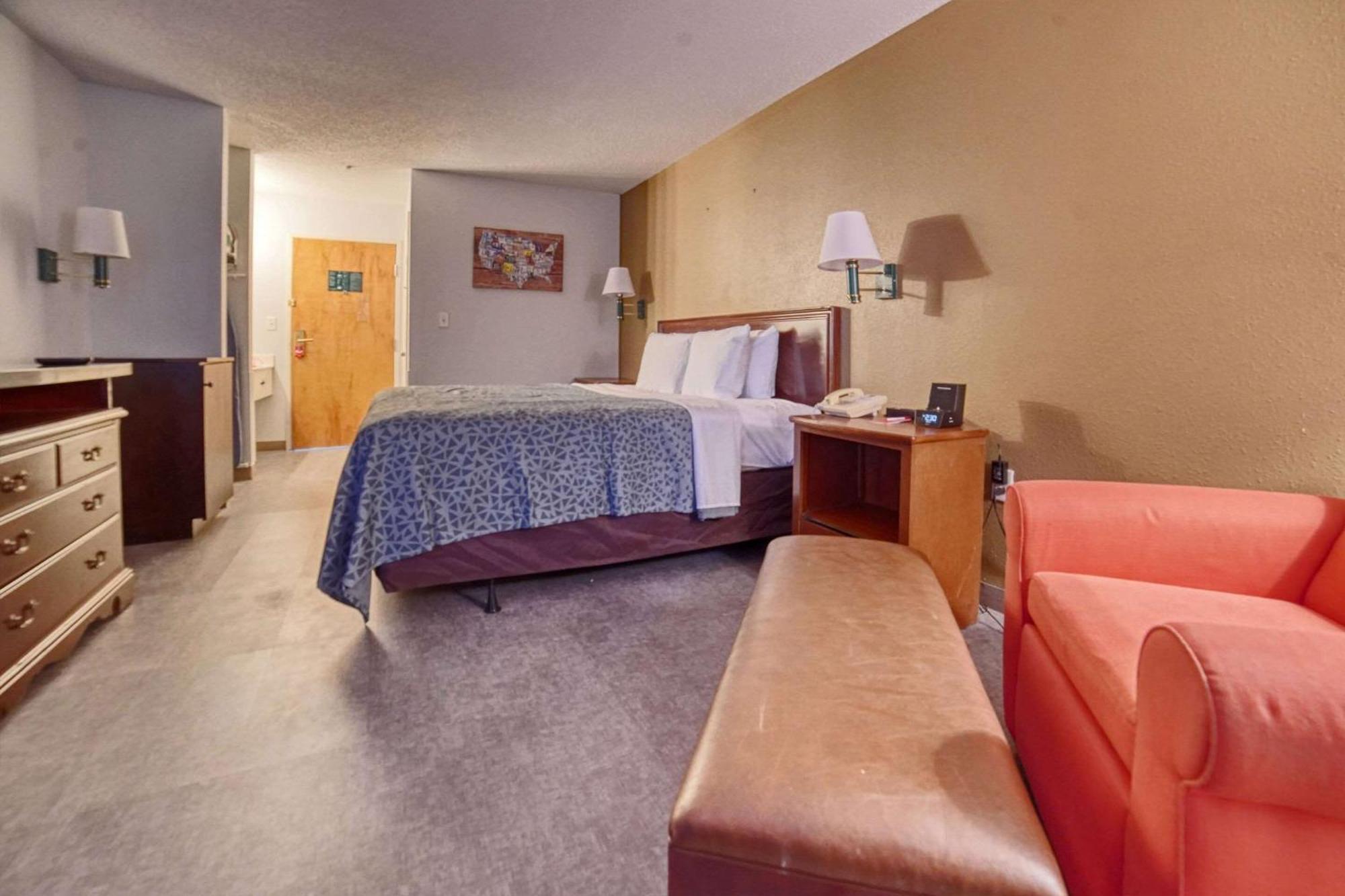 Econo Lodge Raleigh Exteriör bild