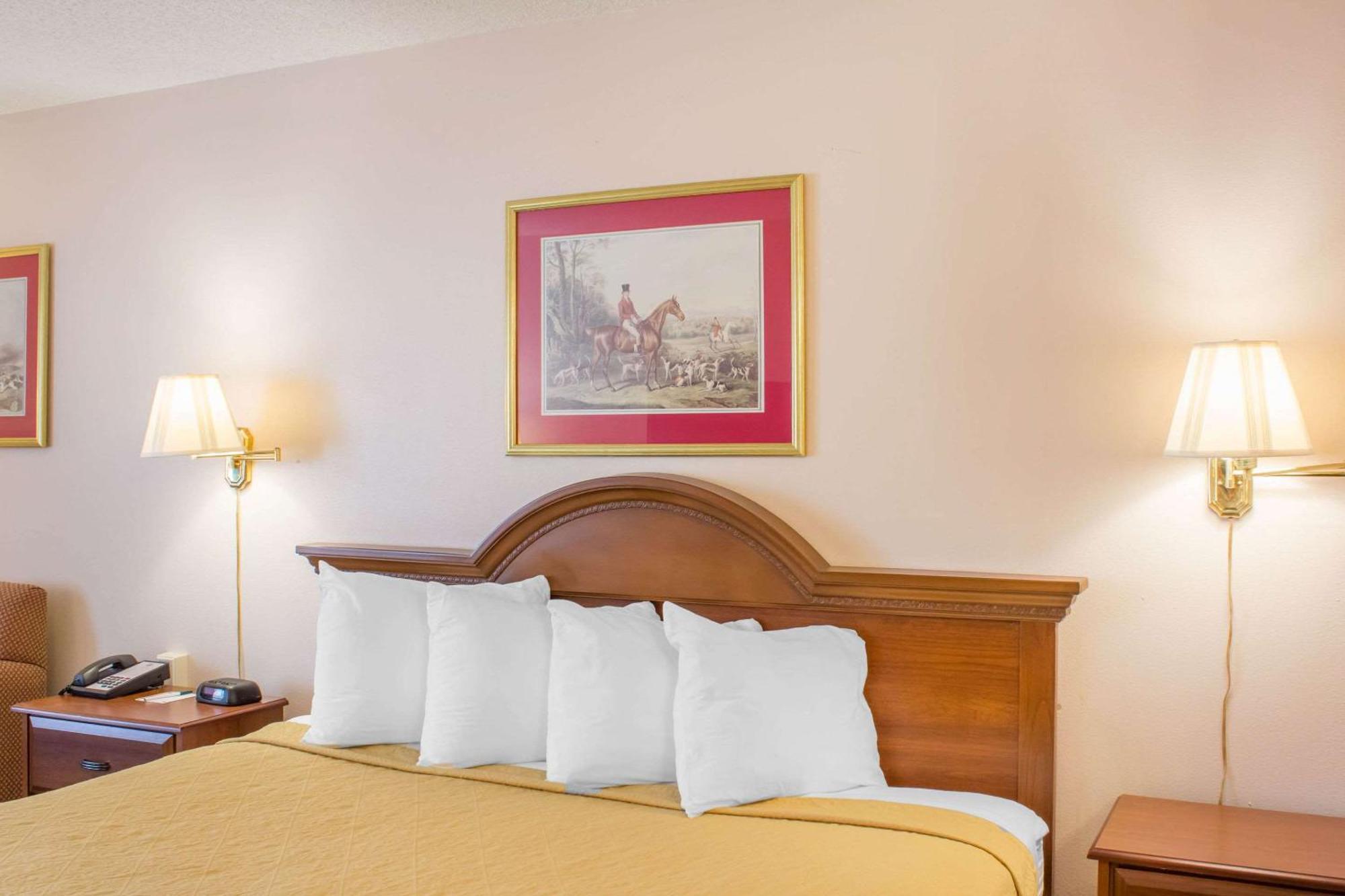 Econo Lodge Raleigh Exteriör bild