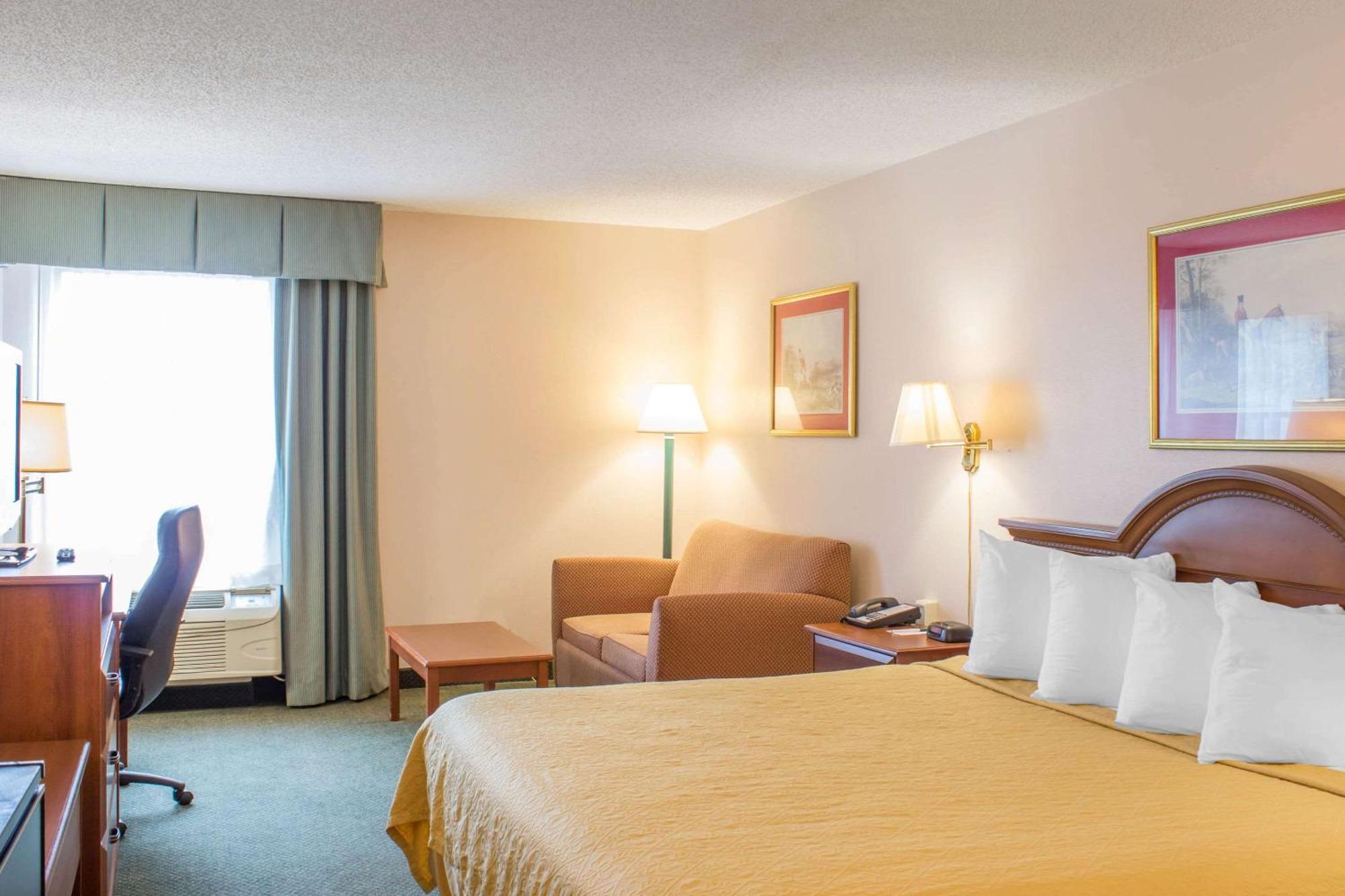 Econo Lodge Raleigh Exteriör bild